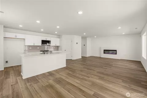 Living - 32305 Bryant Rd, Sultan, WA 98294 photo 6 of 7