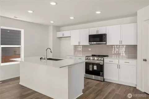 Kitchen - 32305 Bryant Rd, Sultan, WA 98294 photo 1 of 4