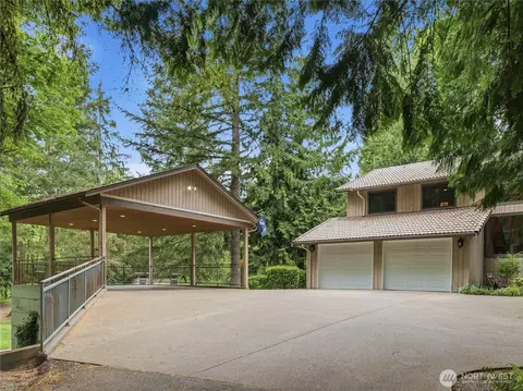 24214 SE 18th Pl, Sammamish, WA 98075