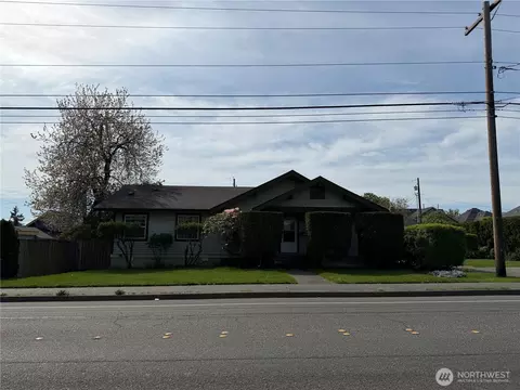 2909 Orleans St, Bellingham, WA 98226