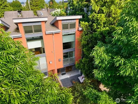 1722 California Ave SW #C, Seattle, WA 98116