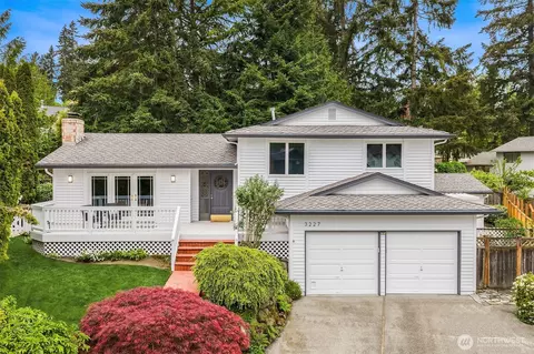 3227 171st Ave NE, Bellevue, WA 98008