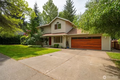 1311 Clearbrook Dr, Bellingham, WA 98229