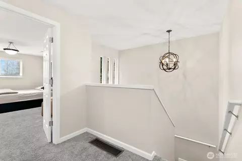 Entry Way - 206 W Marilyn Ave, Everett, WA 98204 photo 1 of 1