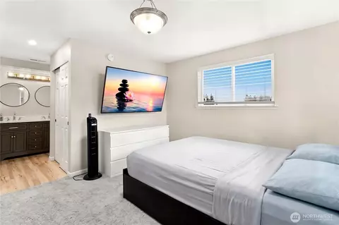 Bedroom - 206 W Marilyn Ave, Everett, WA 98204 photo 5 of 5
