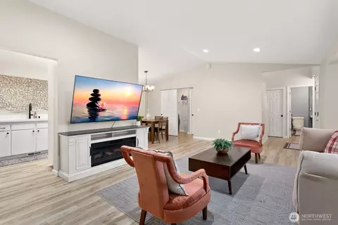 Other - 206 W Marilyn Ave, Everett, WA 98204 photo 4 of 6