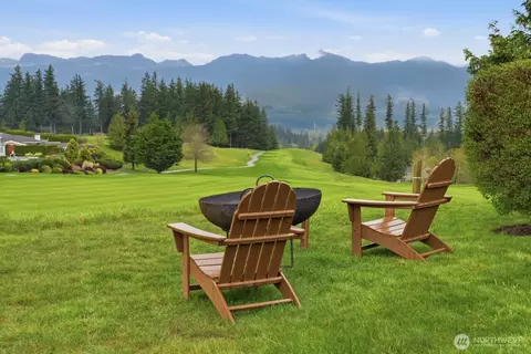 7424 Pinnacle Pl SE, Snoqualmie, WA 98065