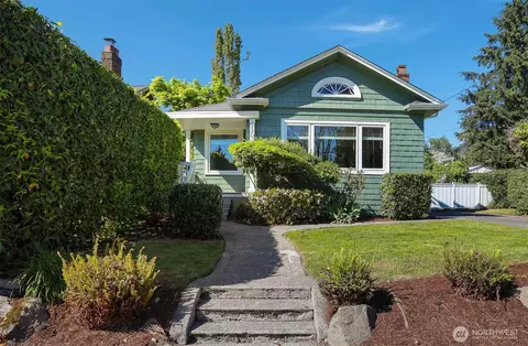 530 N 83rd St, Seattle, WA 98103