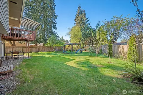 Exterior - 913 92nd St SE, Everett, WA 98208 photo 10 of 11