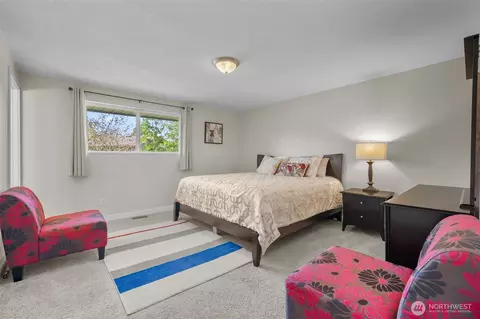 Bedroom - 913 92nd St SE, Everett, WA 98208 photo 1 of 8