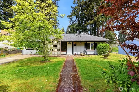 5705 238th St SW, Mountlake Terrace, WA 98043
