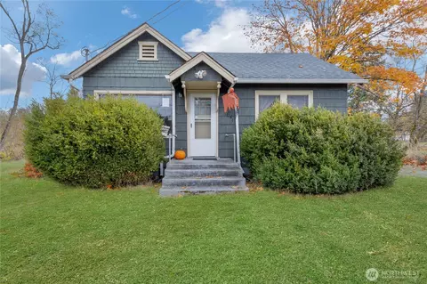 13603 A St, Tacoma, WA 98444