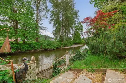 303 E 11th St, Snohomish, WA 98290