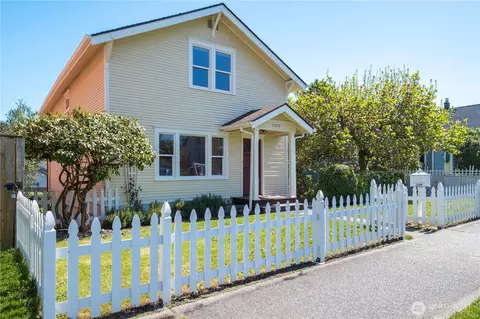 Exterior - 2209 Wetmore Ave, Everett, WA 98201 photo 2 of 8