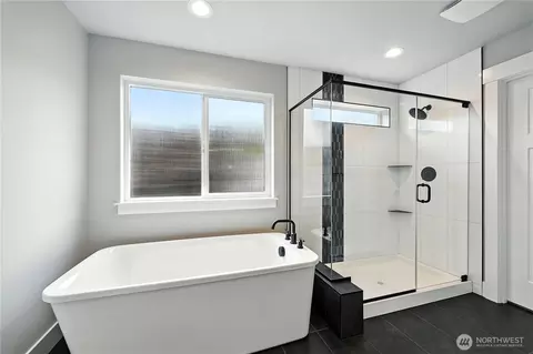 Bath - 19312 Meridian Dr SE #CW 11, Bothell, WA 98012 photo 3 of 5