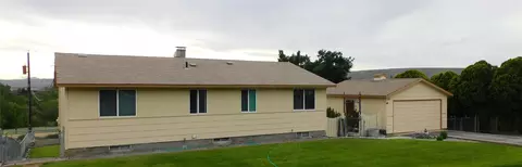 61 Lorry Ln, Selah, WA 98942