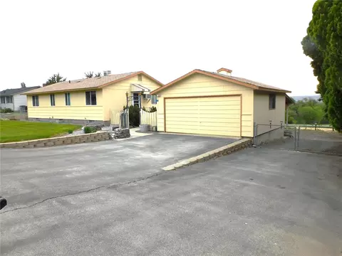 61 Lorry Ln, Selah, WA 98942