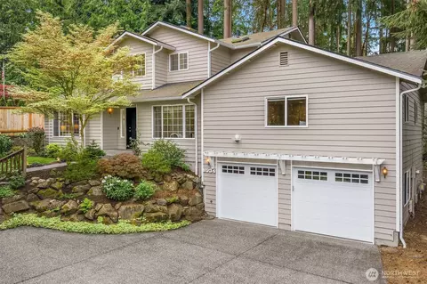8934 218th St SW, Edmonds, WA 98026