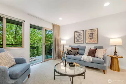 275 W Roy St #315, Seattle, WA 98119
