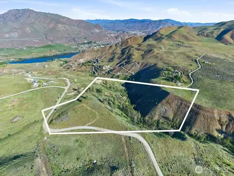 25 Chelan Hills Acres Rd, Orondo, WA 98843
