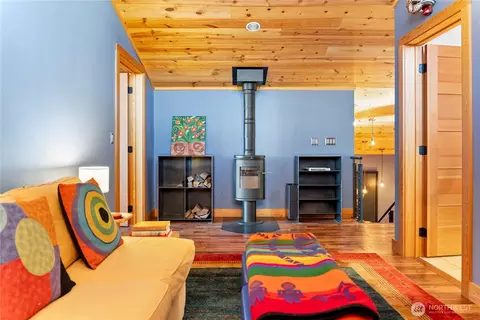 Entry Way - 97 Thurlow Rd, Twisp, WA 98856 photo 4 of 4