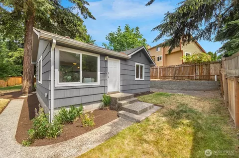 17806 83rd Pl NE, Kenmore, WA 98028