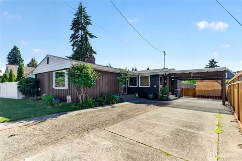 610 4th St NE, Puyallup, WA 98372