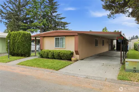 725 37th St SE #51, Auburn, WA 98002