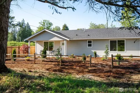 4392 Birch Bay Lynden Rd, Blaine, WA 98230