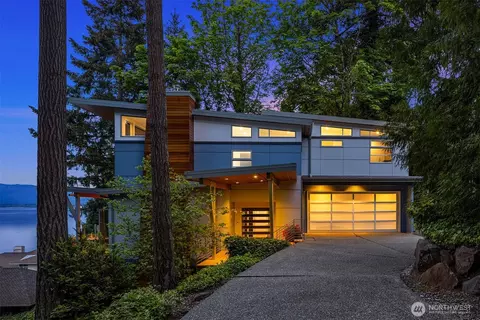 1606 W Lake Sammamish Pkwy SE, Bellevue, WA 98008