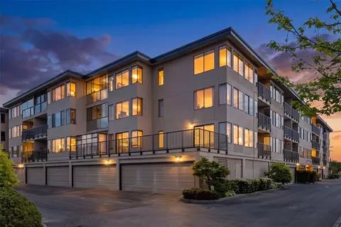 601 S 227th St #208N, Des Moines, WA 98198