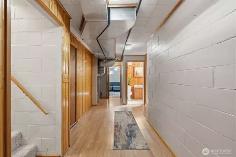 Entry Way - 4826 Delaware Ave, Everett, WA 98203 photo 3 of 3