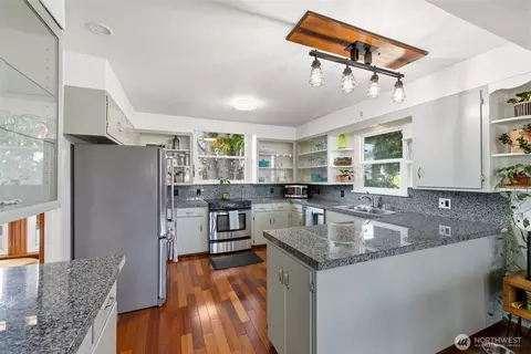 Kitchen - 4826 Delaware Ave, Everett, WA 98203 photo 1 of 5