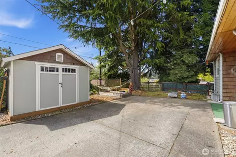 Exterior - 4826 Delaware Ave, Everett, WA 98203 photo 6 of 6