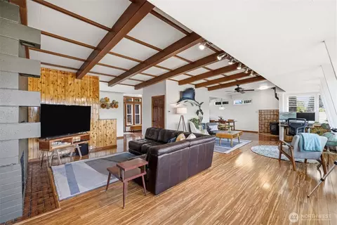 Living - 4826 Delaware Ave, Everett, WA 98203 photo 4 of 8