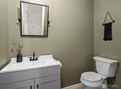 Bath - 11632 54th Dr SE, Everett, WA 98208 photo 1 of 3