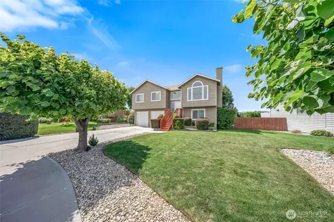 2427 Bellanca Ct, East Wenatchee, WA 98802