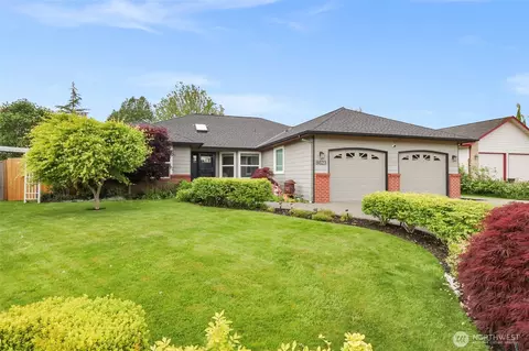 8623 Myrtle Rd, Stanwood, WA 98292