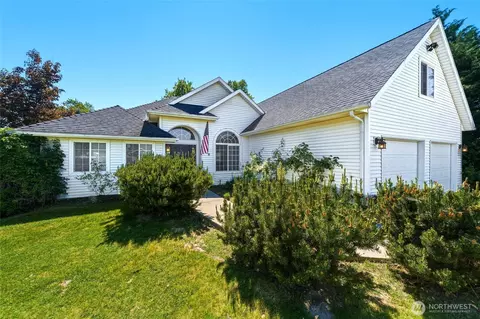 1388 Crystal Ct, Walla Walla, WA 99362