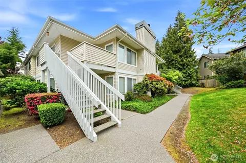9210 Market Pl #K203, Lake Stevens, WA 98258