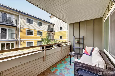 12534 15th Ave NE #22, Seattle, WA 98125