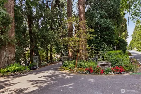 16530 76th Ave W, Edmonds, WA 98026