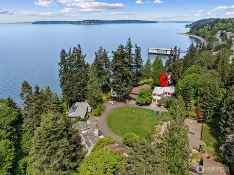 16530 76th Ave W, Edmonds, WA 98026