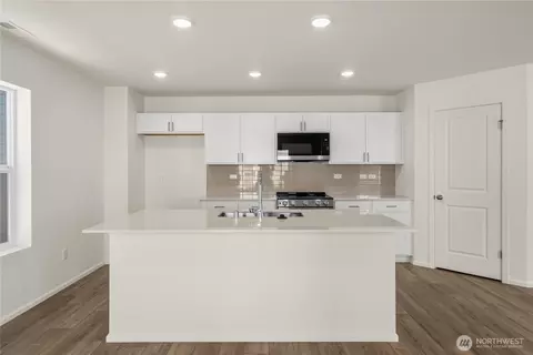 Kitchen - 32313 Bryant Rd, Sultan, WA 98294 photo 2 of 5