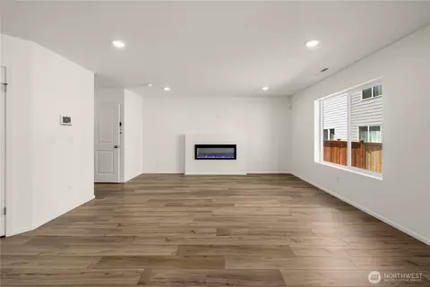 Living - 32313 Bryant Rd, Sultan, WA 98294 photo 2 of 5