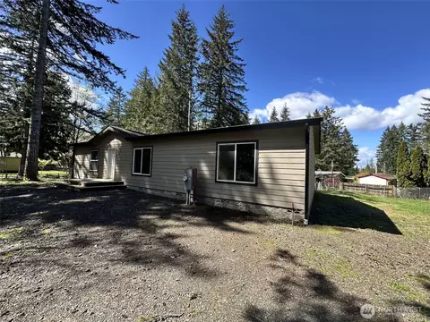 21 Eastlake Dr, Shelton, WA 98584