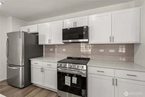 Kitchen - 32321 Bryant Rd, Sultan, WA 98294 photo 3 of 4