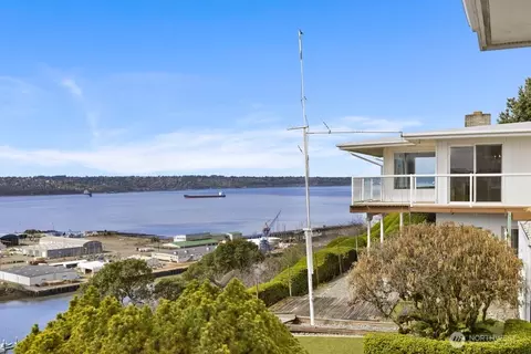 1244 Browns Point Blvd, Tacoma, WA 98422