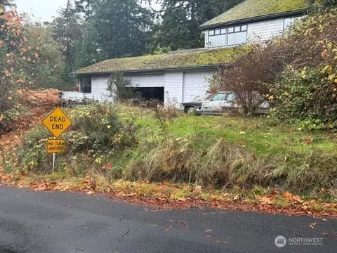 1336 Dines Point Rd, Greenbank, WA 98253