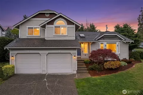 7918 115th Ave SE, Newcastle, WA 98056